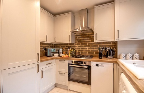 St Albans Cottage | Central St Albans Cottage Stay