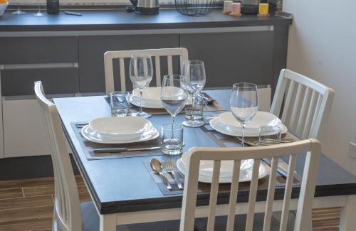 Corso dei Mille - Sant'Erasmo Apartment | Central Station Home - Fanale Rentals