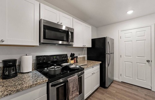Reno/Tahoe Airport Apartment | Central Stay | Walk to Midtown & Riverwalk