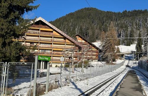 Villars-sur-Ollon Apartment | Central studio in Villars sur Ollon, Emeraude, for 3 only 100m to Bretaye ski train