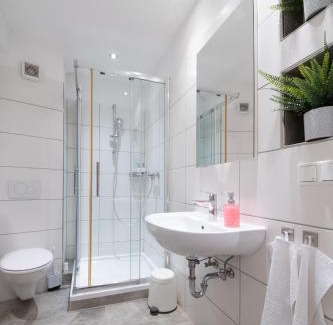 Elberfeld Apartment | Central Studio Near Main Train Station & Old City Hall