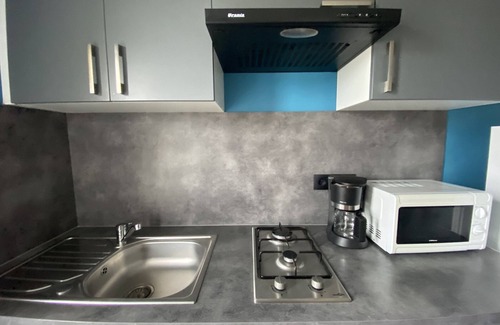 La Roche-Posay Apartment | Central Studio with Wi-Fi, Washer, Near Shops and 700m from Connétable Spa