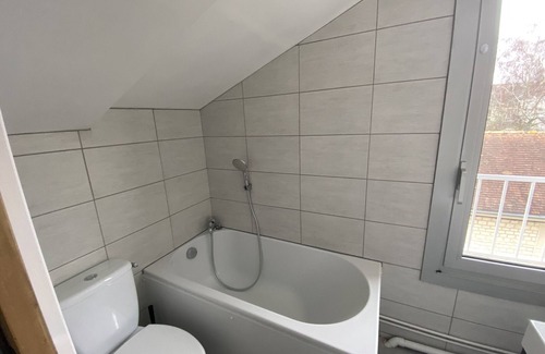 La Roche-Posay Apartment | Central Studio with Wi-Fi, Washer, Near Shops and 700m from Connétable Spa
