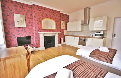 Cheltenham Hotel | Central Studios Gloucester Place