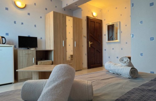 Sveti Vlas Apartment | Central Studios with Sea View