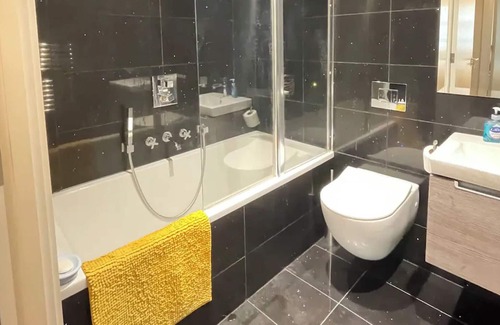 Bread Street Apartment | Central & Stylish 1BD Flat - City of London