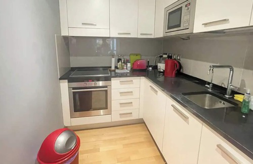 Bread Street Apartment | Central & Stylish 1BD Flat - City of London
