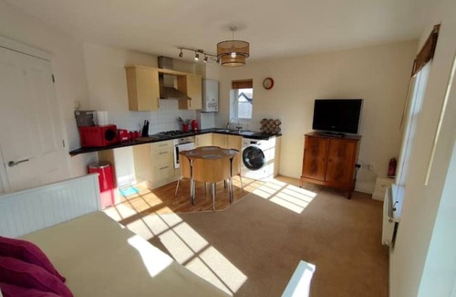 Taunton Apartment | Central Taunton 2-bedroom apartment, great views!
