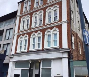 Teignmouth Apartment | Central Teignmouth Penthouse Sleeps 4 Pets Ok