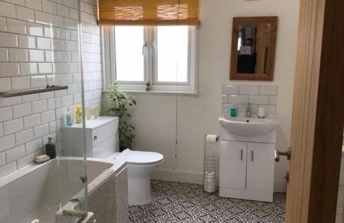 Teignmouth Apartment | Central Teignmouth Penthouse Sleeps 4 Pets Ok