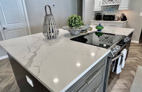 Palma Sola House | Central to AMI, Sarasota, Clearwater, St. Pete and Tampa!