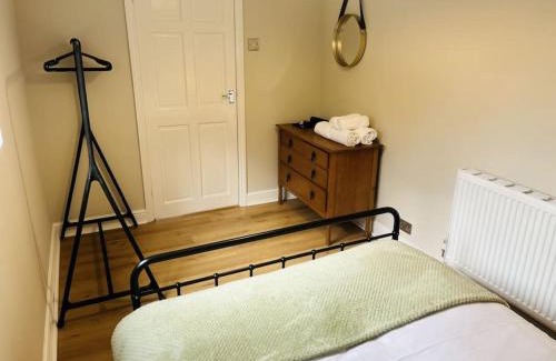 Llandaff North Apartment | Central Two Bedroom Home with Parking