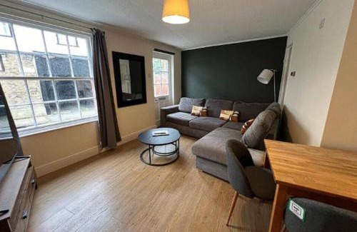 Abingdon Apartment | Centralised St Helens By Prescott Apartments