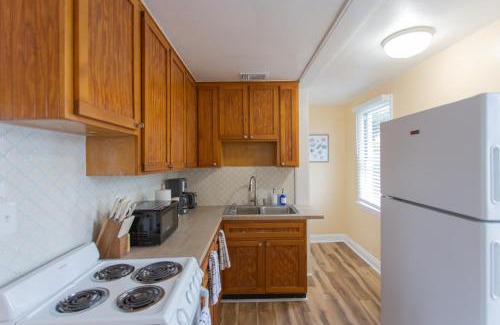 Jacksonville Beach Apartment | Centrally Located Two Bedroom Unit! Close to Everything!