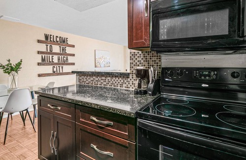 Capitol Hill Condo | Centrally located, 15 min walk to DT w/ Parking