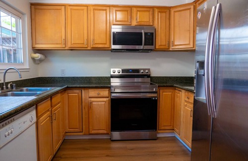 Northside House | Centrally located 3-bedroom house in San Jose with WiFi, AC