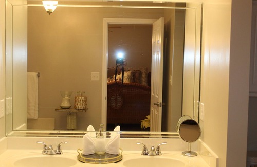 Gallatin House | Centrally located/30min from Nashville/Outdoor pool, game room and theater room.