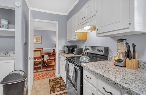 Lithonia Condo | Centrally Located 4BR Stonecrest Condo by RedAwning