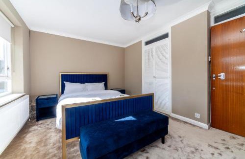Harrow Road House | Centrally located 5BR Flat wParking, Maida Vale