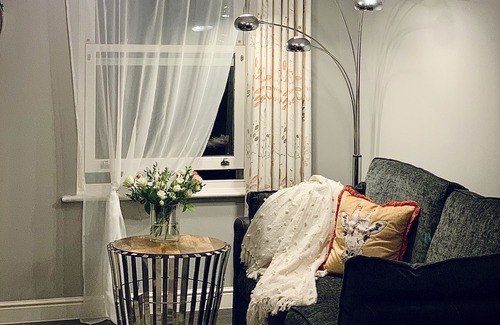 Canterbury Apartment | Centrally Located a Home from Home with a free parking