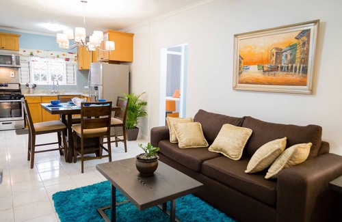 Molynes Gardens Apartment | Centrally Located Guest Apartments II