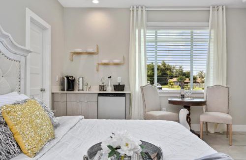 Orlando House | Centrally Located Guest Suite Retreat
