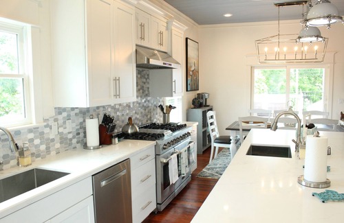San Jacinto House | Centrally located historic home with so much to do you will never want to leave!