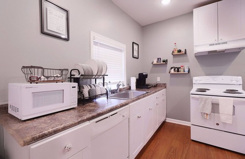Jonesboro House | Centrally Located Home Away From Home!