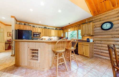 Twin Mountain House | Centrally located home with rec room, spacious deck, gas grill & loft - Dogs OK
