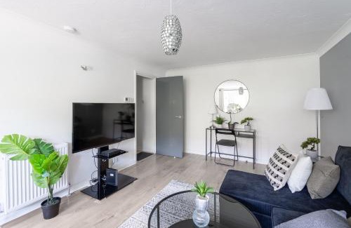 Tollington Apartment | Centrally located Islington