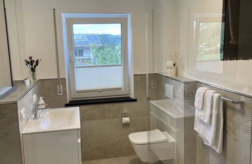 Siegsdorf Apartment | Centrally located luxury Apartment - ideal for your trips