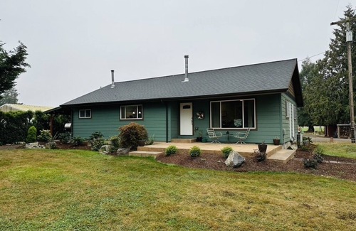 West Stayton House | Centrally Located - Quiet Country Home - Stay 5 get 2 Free