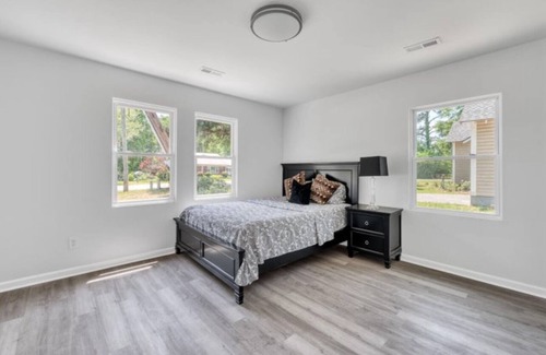 Walterboro House | Centrally Located Serene home away from home. Come be our guest!