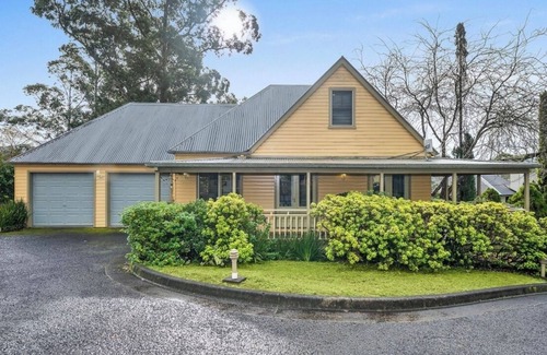 Kangaroo Valley Villa | Centre of the Village