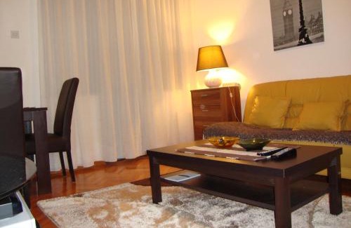 Downtown Apartment | Centre Point Apartment