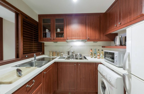 Wattana Hotel | Centre Point Sukhumvit Thong Lo