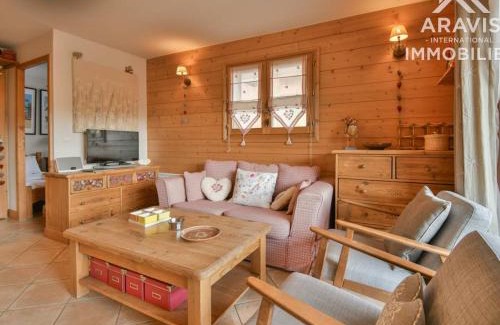 Le Grand-Bornand Apartment | Centre village, 4 pers., 2 ch., face aux pistes, parking, balcon - FR-1-391-5