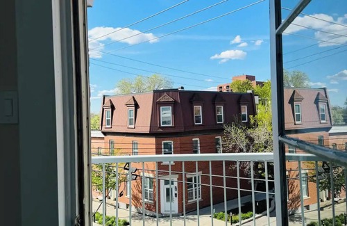Sainte-Marie Apartment | Centre-Ville , Metro Frontenac