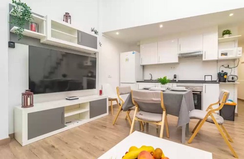 Pere Garau Ski Chalet | Centric - House In Palma. Free Wifi