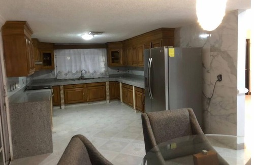 Torreon House | centrico, disney+, garage y minisplit(con factura)