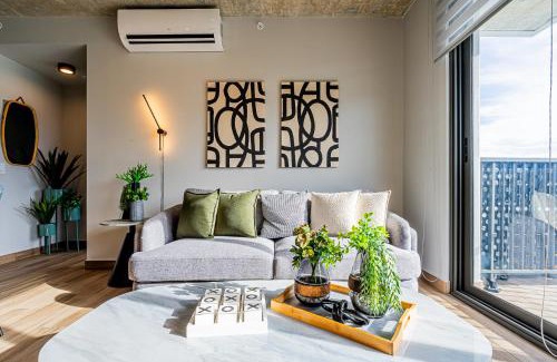 Panama City Apartment | Centriqo by Wynwood House