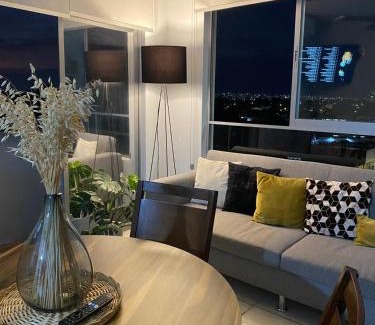 San Juan de Dios Apartment | Centro histórico Downtown Depto completo alberca climatizada AC parking free seguridad 24 hras