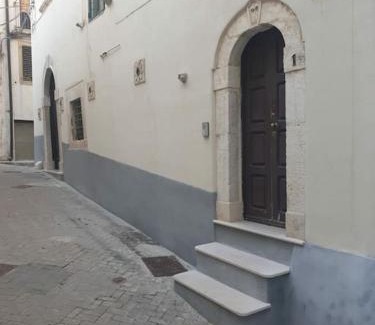 Rodi Garganico Apartment | Centro Storico 5 minuti a piedi dalle spiagge ristruttarato a nuovo Hystorical Apartment 5 minutes by step to the beaches
