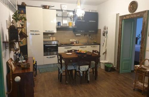 Rodi Garganico Apartment | Centro Storico 5 minuti a piedi dalle spiagge ristruttarato a nuovo Hystorical Apartment 5 minutes by step to the beaches