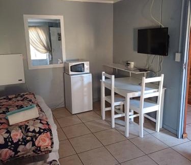 Rooihuiskraal Bed & Breakfast | CenturionSleep&Go