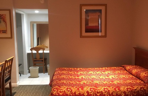Inglewood Hotel | Century Inn