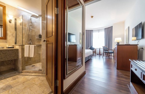 Ratchathewi Hotel | Century Park Hotel