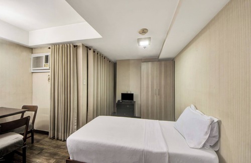 Urdaneta Hotel | CEO Flats