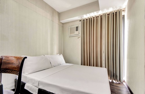 Urdaneta Hotel | CEO Flats