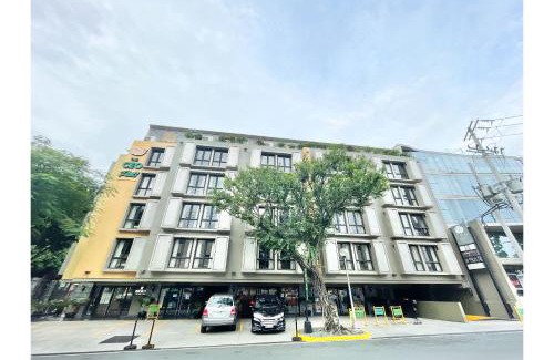 Urdaneta Hotel | CEO Flats